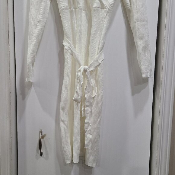 😳BUY 1,GET 2 FREE😳 white dress long sleeve, tie up waist , v neck - Picture 2 of 4